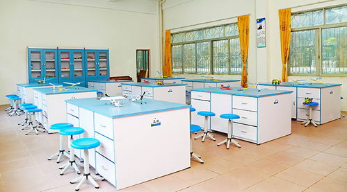 科技賦能教育 打造現(xiàn)代化科技活動(dòng)室，點(diǎn)燃學(xué)生創(chuàng)新火花